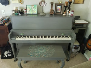 Custom Piano - Grey and Teal Burst Piano